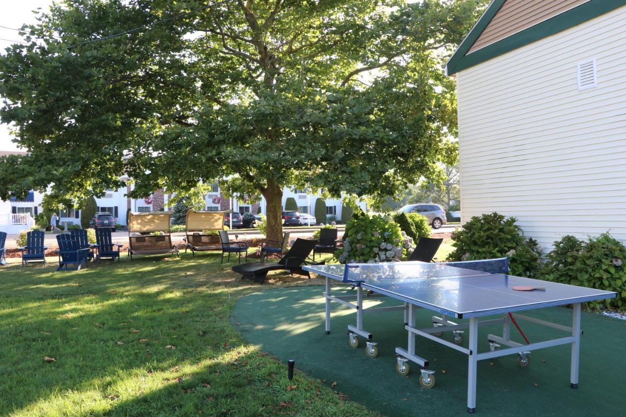 Sunbird Cape Cod Annex Hotel Уест Ярмут Екстериор снимка